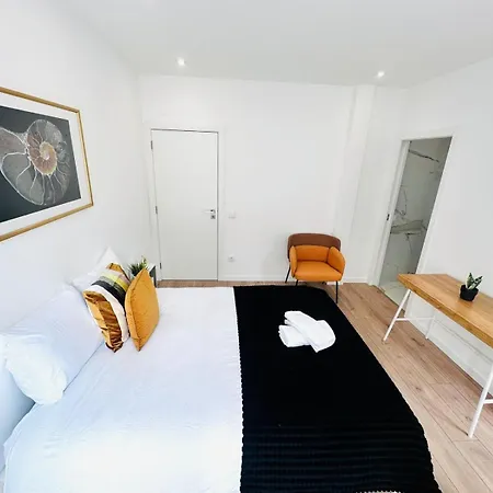 Center 3 Bedroom Flat Next To Avenida Almirante Reis Apartment Lissabon