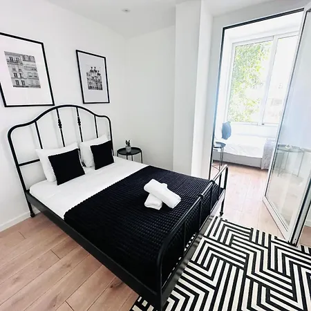 Center 3 Bedroom Flat Next To Avenida Almirante Reis * Lisboa