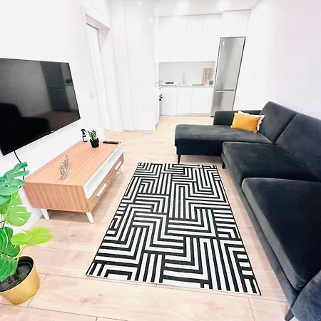 Apartmán Center 3 Bedroom Flat Next To Avenida Almirante Reis