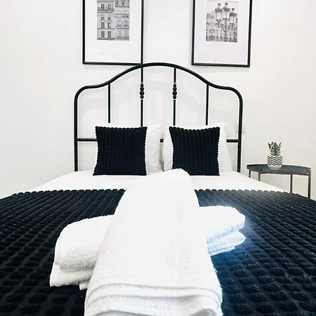 Center 3 Bedroom Flat Next To Avenida Almirante Reis Lejlighed