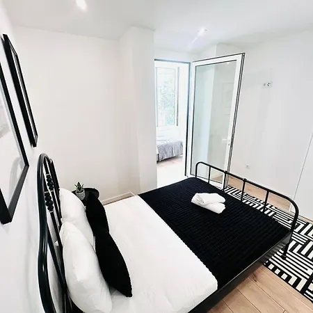 Апартаменты Center 3 Bedroom Flat Next To Avenida Almirante Reis