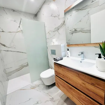 Center 3 Bedroom Flat Next To Avenida Almirante Reis Лиссабон